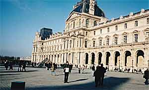 Восточный фасад Лувра 